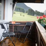 Haus Limat Διαμέρισμα *