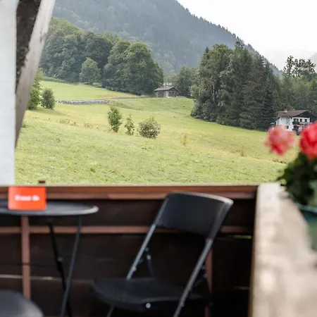 Haus Limat Apartamento *